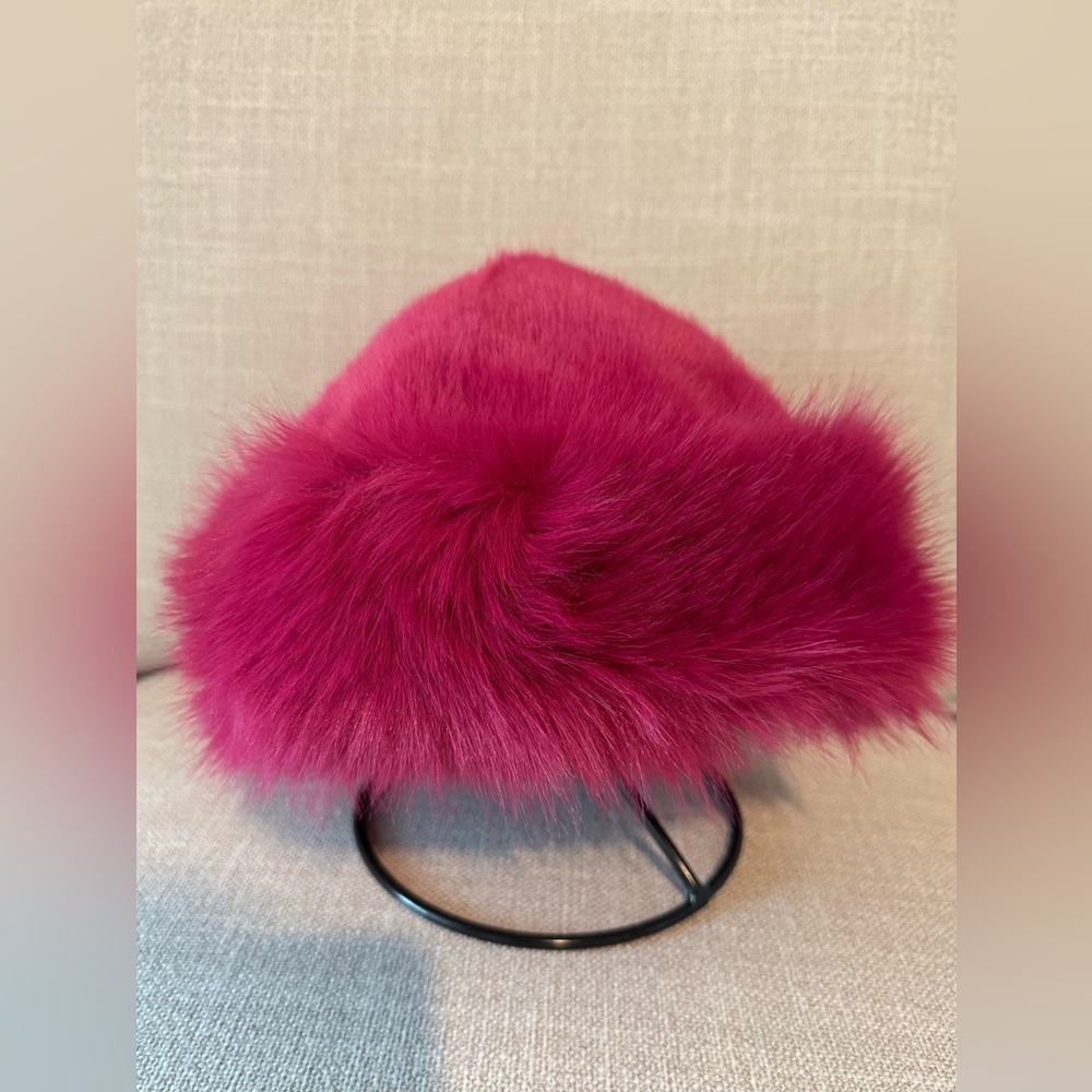 New Cozy Luxe Winter Cranberry Red Faux Fur Bucket Style Hat - Adult Size